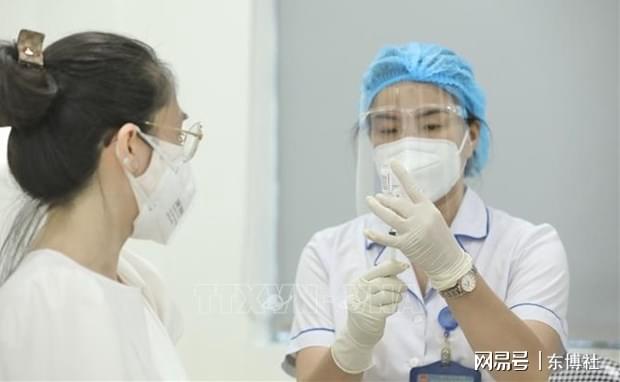 越南肺炎最新动态，小城抗疫日常与温馨故事